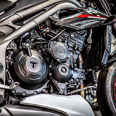 Speed Triple RS engine
