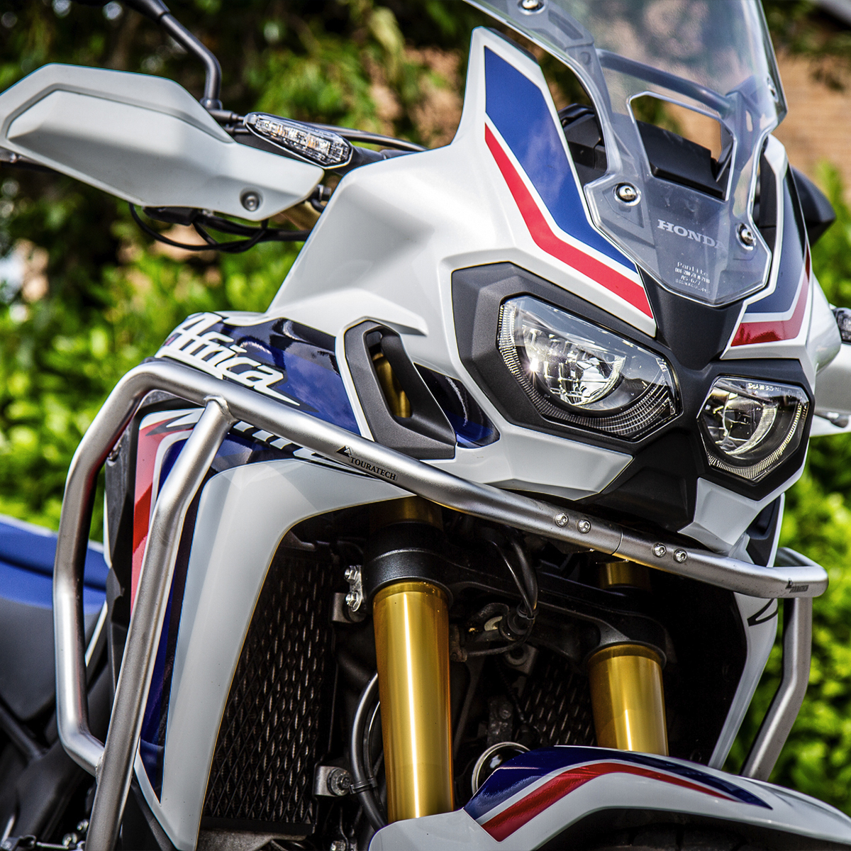 Honda CRF1000L Africa Twin – Tri Colour Paint Scheme Inc Accessories - Image 6
