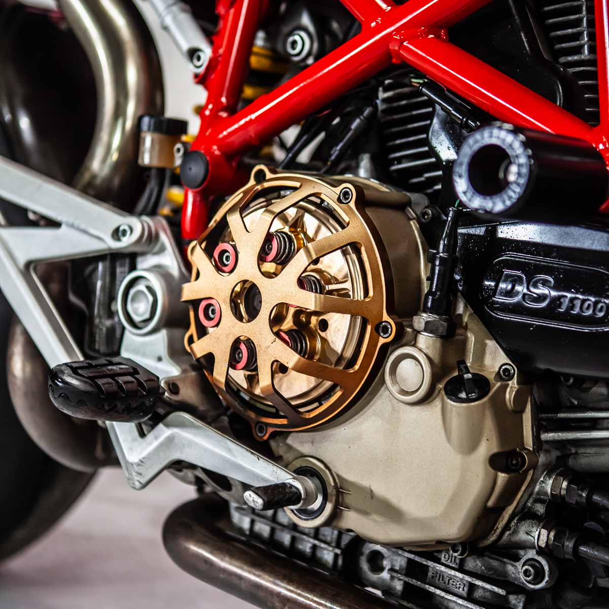 Ducati Hypermotard 1100 Carbon - Image 20