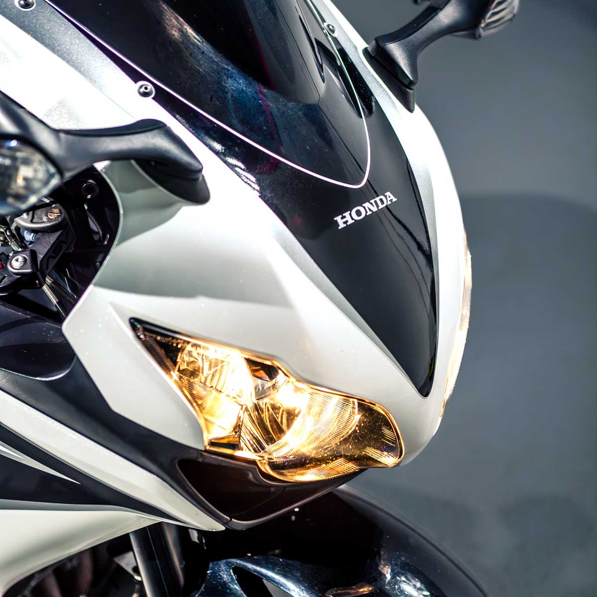 Honda Fireblade - Image 16