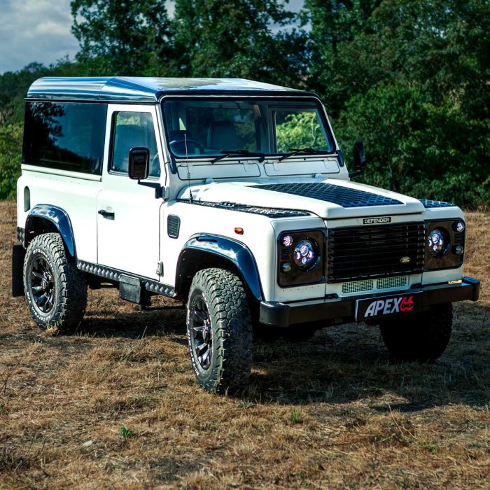 Land Rover Defender 90
