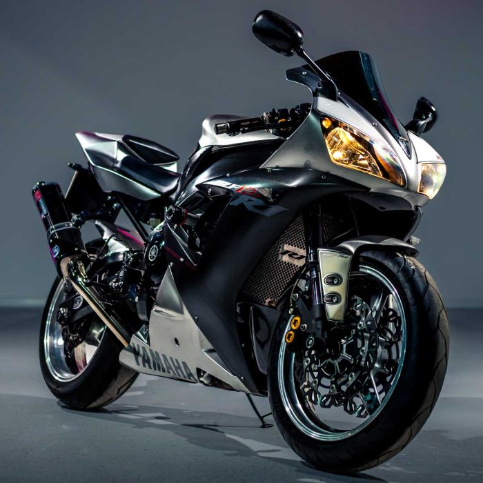 Yamaha YZF-R1